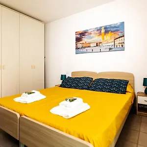 casa-rr-10-a-piedi-da-piazza-del-campo.it-tuscanyhotel.com/